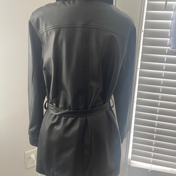 Brisa Collection Women's Black Leather Coat with Faux Fur Collar - Picture 4 of 12